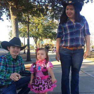 Meet your Posher, Casey